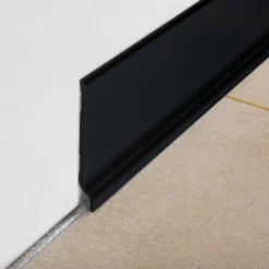 Battiscopa Nero 200 Cm H 70 Mm Progress Profiles 70 BTPR