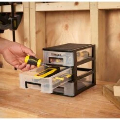 Cassettiera STANLEY Essential 3 Cassetti 15x21,2x19cm 6 Cassettiera STANLEY Essential 3 Cassetti 15x21,2x19cm -Vendite Ediliamo cassettiera stanley essential 3 cassetti 2