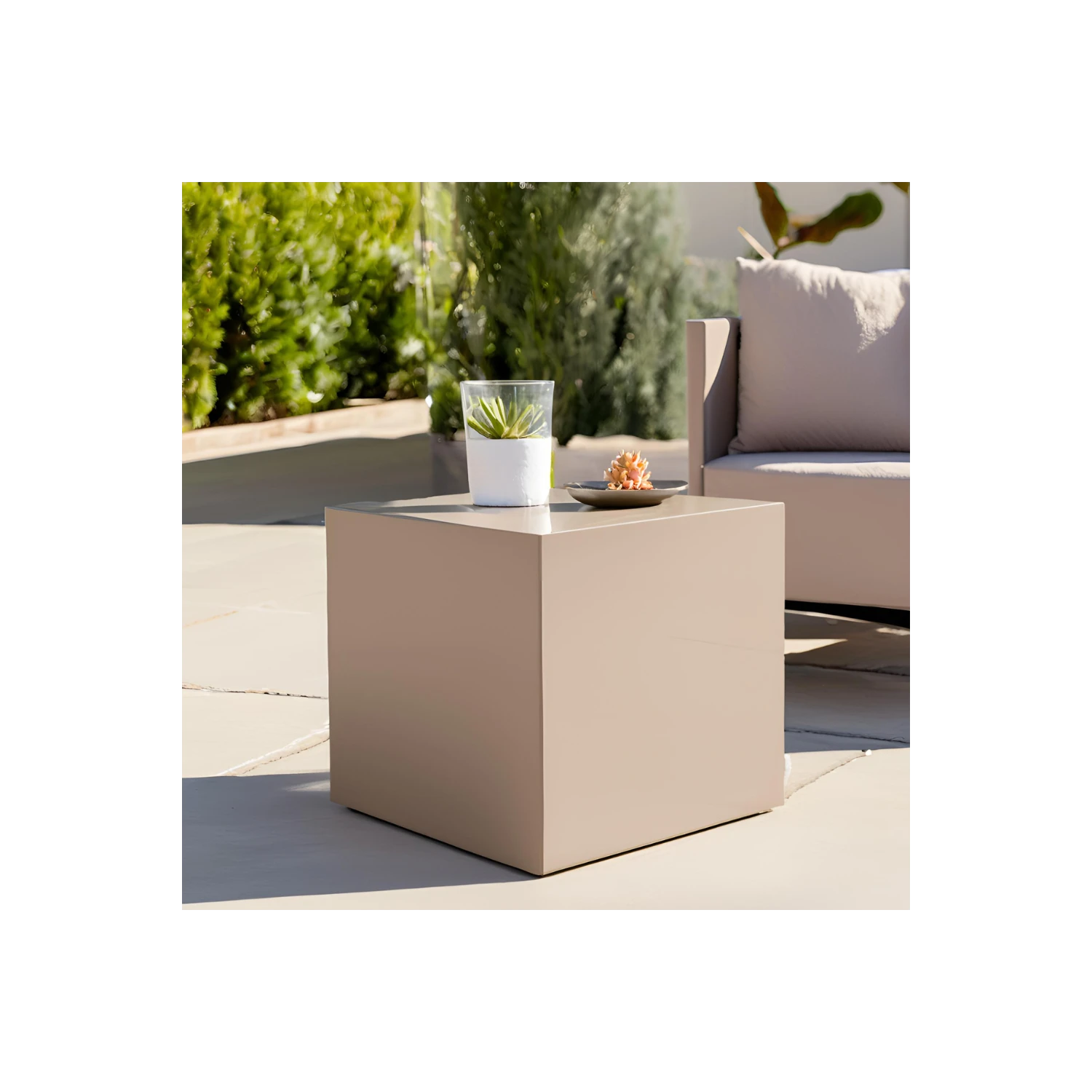 Cubo Multiuso In Polietilene Tortora Per Interni Ed Esterni 2 Cubo Multiuso In Polietilene Tortora Per Interni Ed Esterni - immagine 2