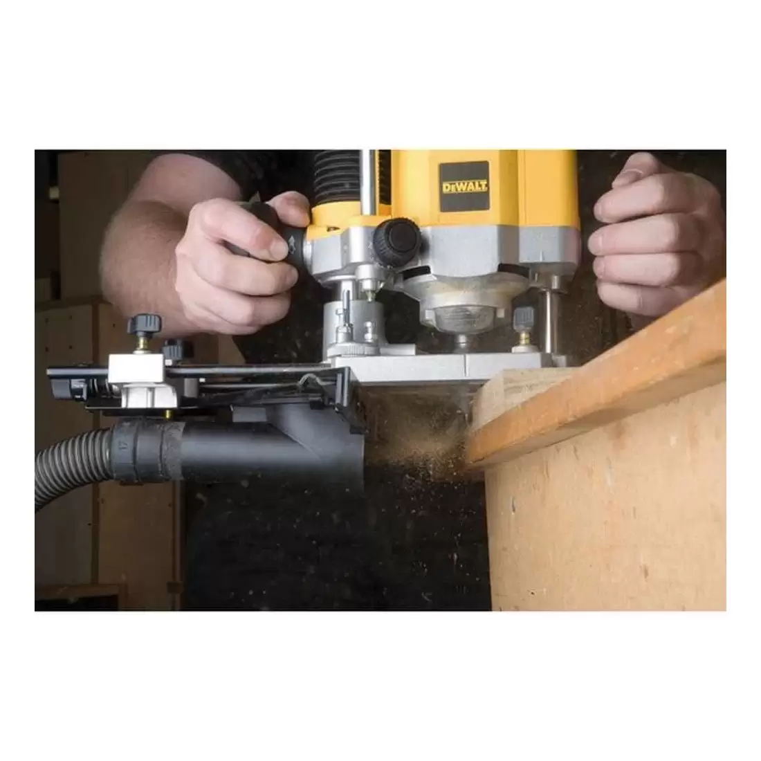 Elettrofresatrice 1100W DeWalt DW621 5 Elettrofresatrice 1100W DeWalt DW621 - immagine 5