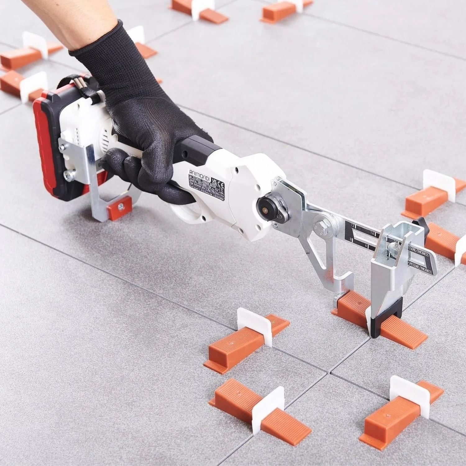 Pinza A Batteria Per Serraggio Cunei Raimondi Levmatic 2 Pinza A Batteria Per Serraggio Cunei Raimondi Levmatic - immagine 2