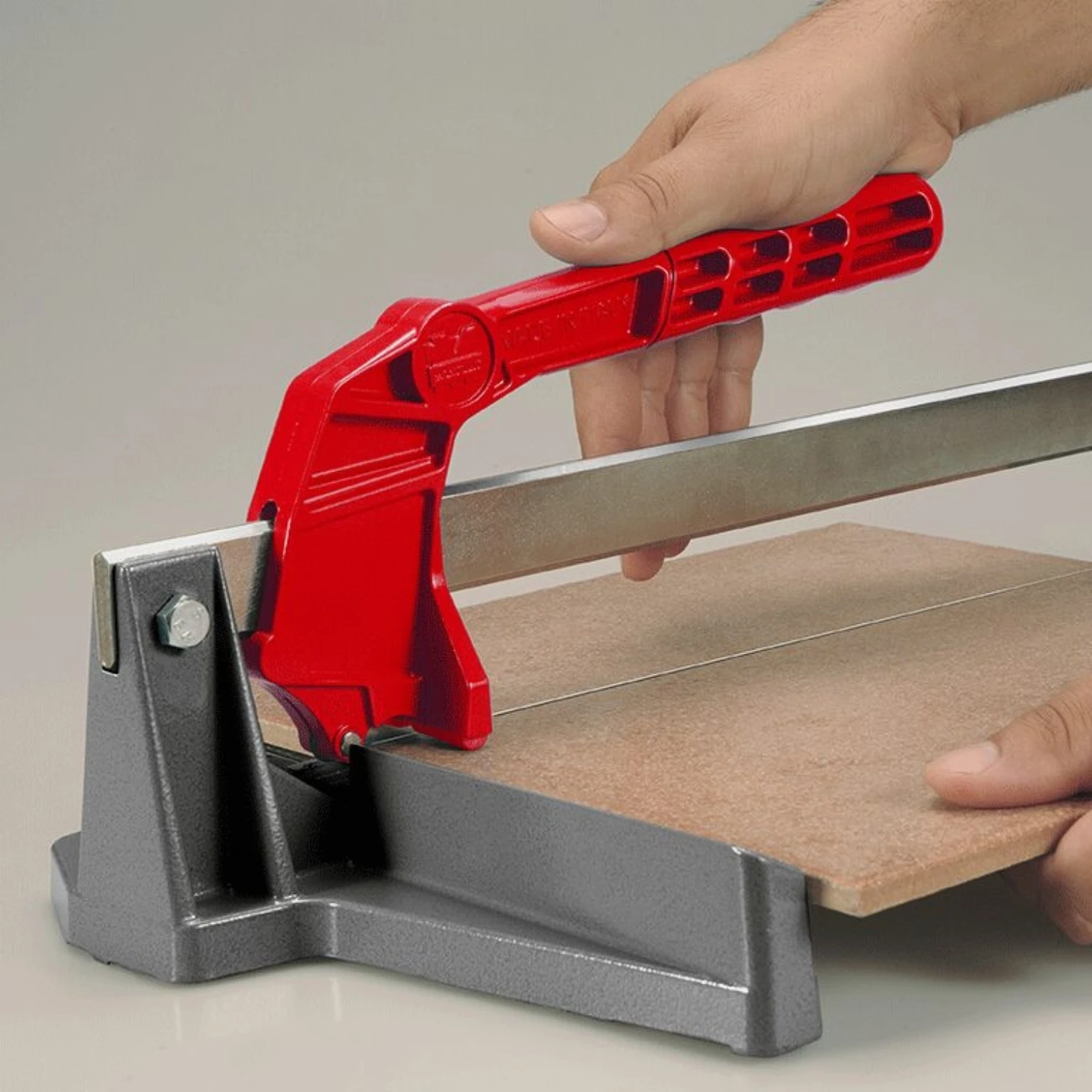 Tagliapiastrelle Minimontolit Montolit - Per Fai Da Te E Posatori Professionali 4 Tagliapiastrelle Minimontolit Montolit - Per Fai Da Te E Posatori Professionali - immagine 4